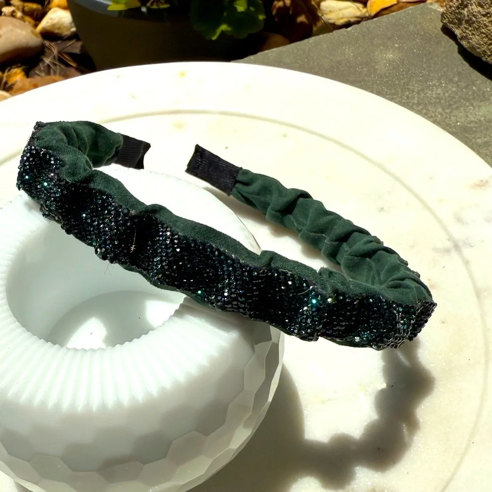 New🌟Urban Outfitters-Elegant Green Headband